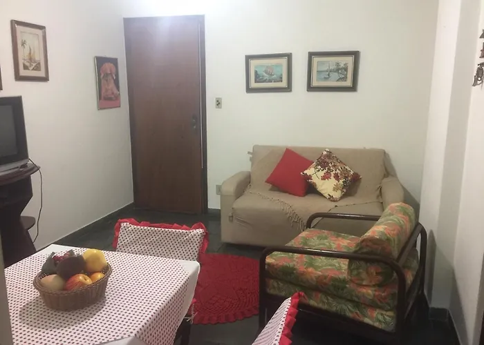 Apto. No Terreo Enseada Ubatuba Com Piscina P/ 5 Pessoas